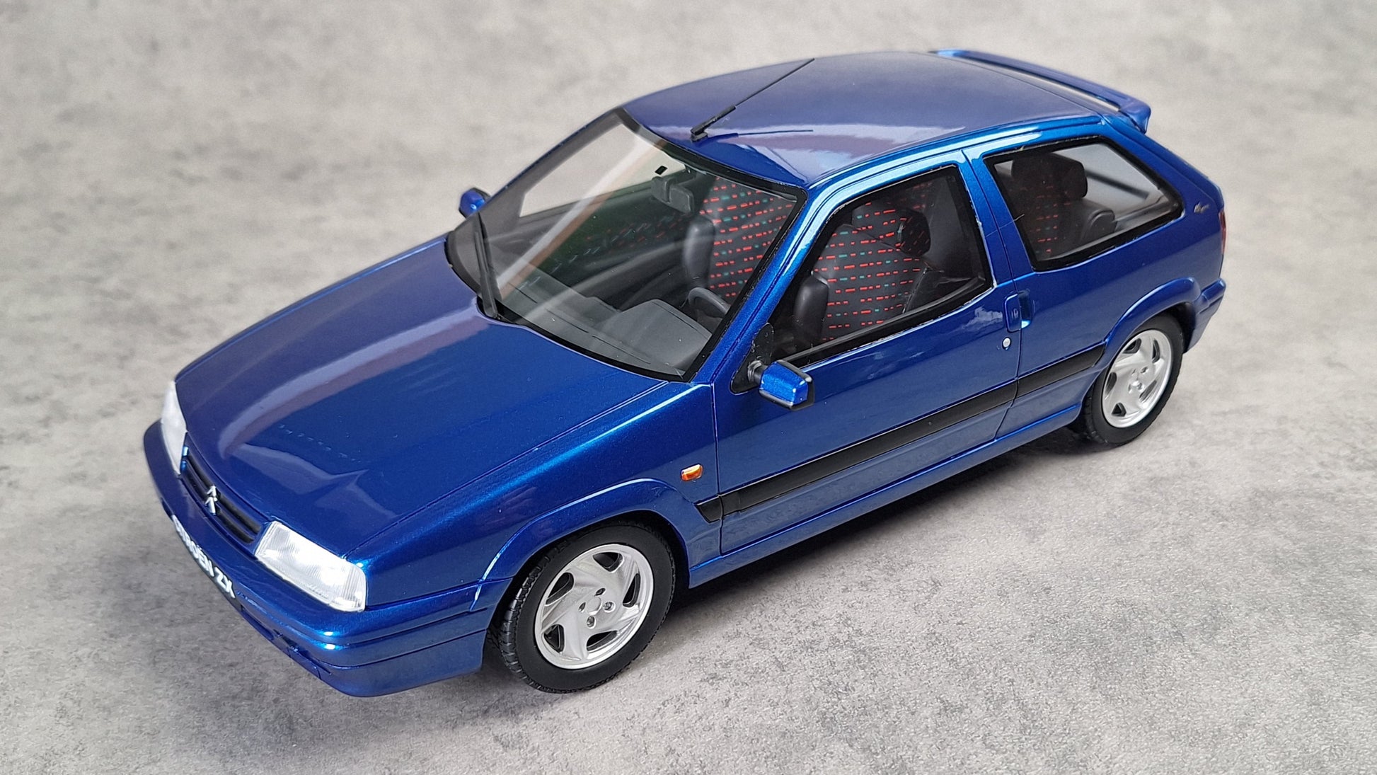 Citroen ZX 16V blau metallic, Otto Mobile OT044, 1:18