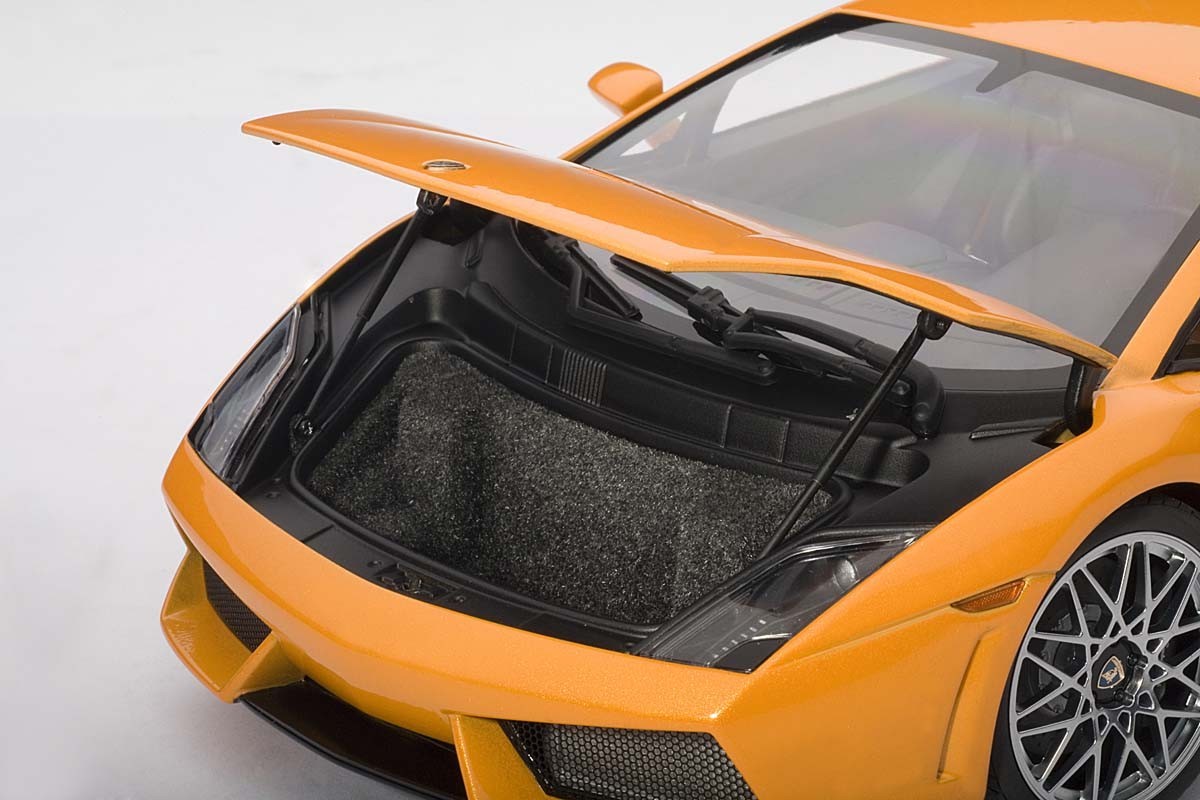 Lamborghini Gallardo LP560-4 arancio-borealis, Autoart 74593, 1:18