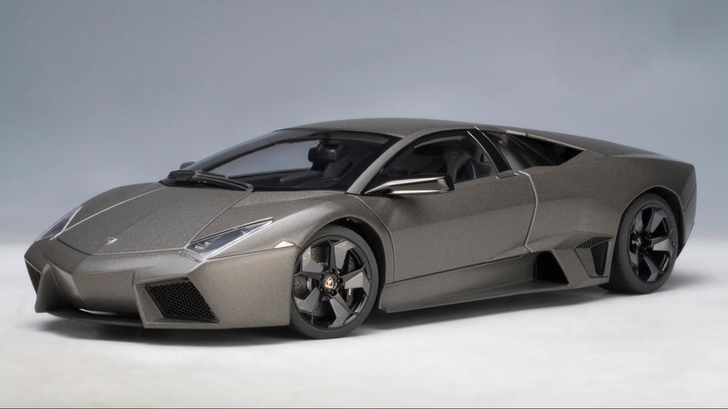Lamborghini Reventon grau, Autoart 74591, 1:18