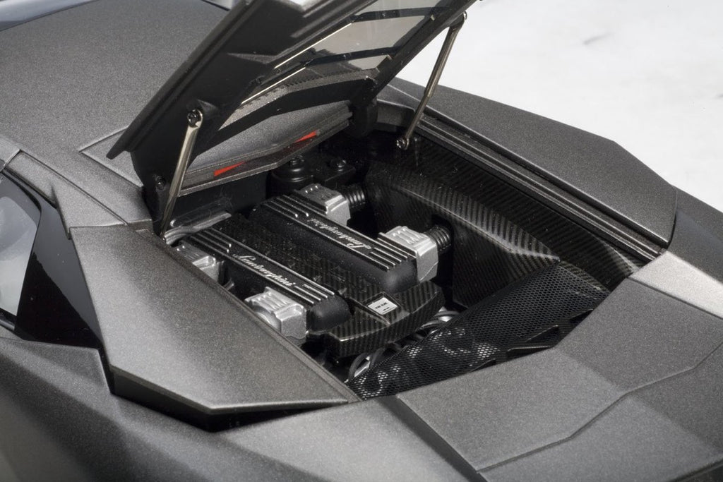 Lamborghini Reventon grau, Autoart 74591, 1:18